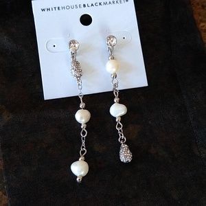 White house black market dangling pearl and crystal earring, new.